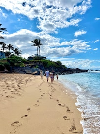 Mama’s beach-beautiful and perfect for children to explore the ocean safely