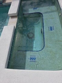 Hot tub looked very unclean. Stains on walls on tiles and on flooring.