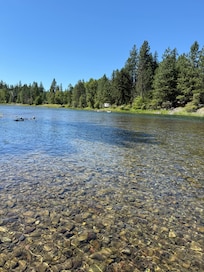 Swan River right in the backyard