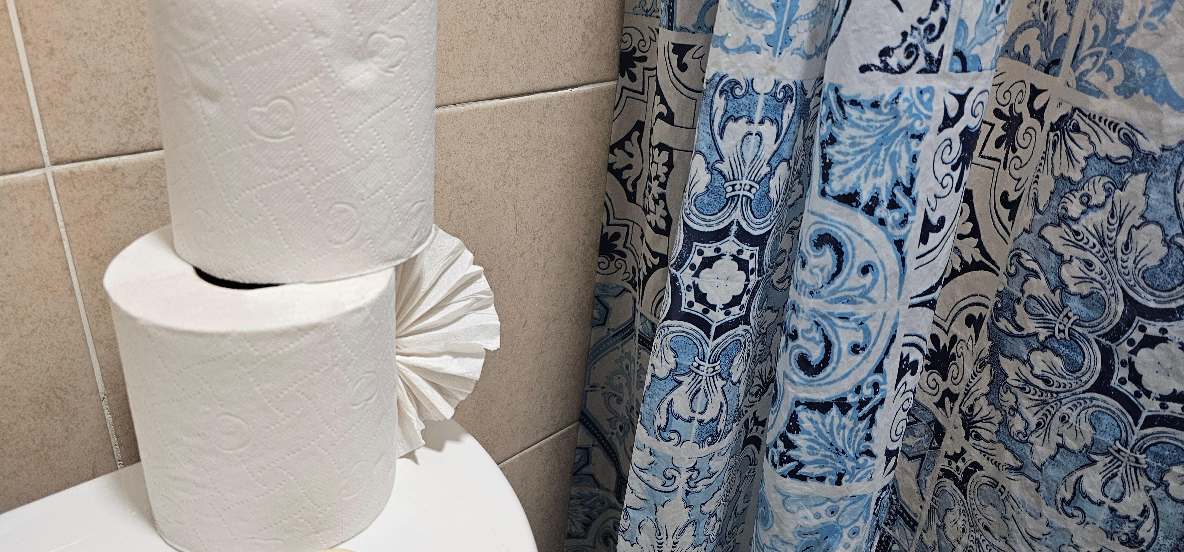 Bathroom was basic but clean. Shower unit but we did not use so no idea about water pressure. There was a drain cover. Cold water only in sink but that was okay. 