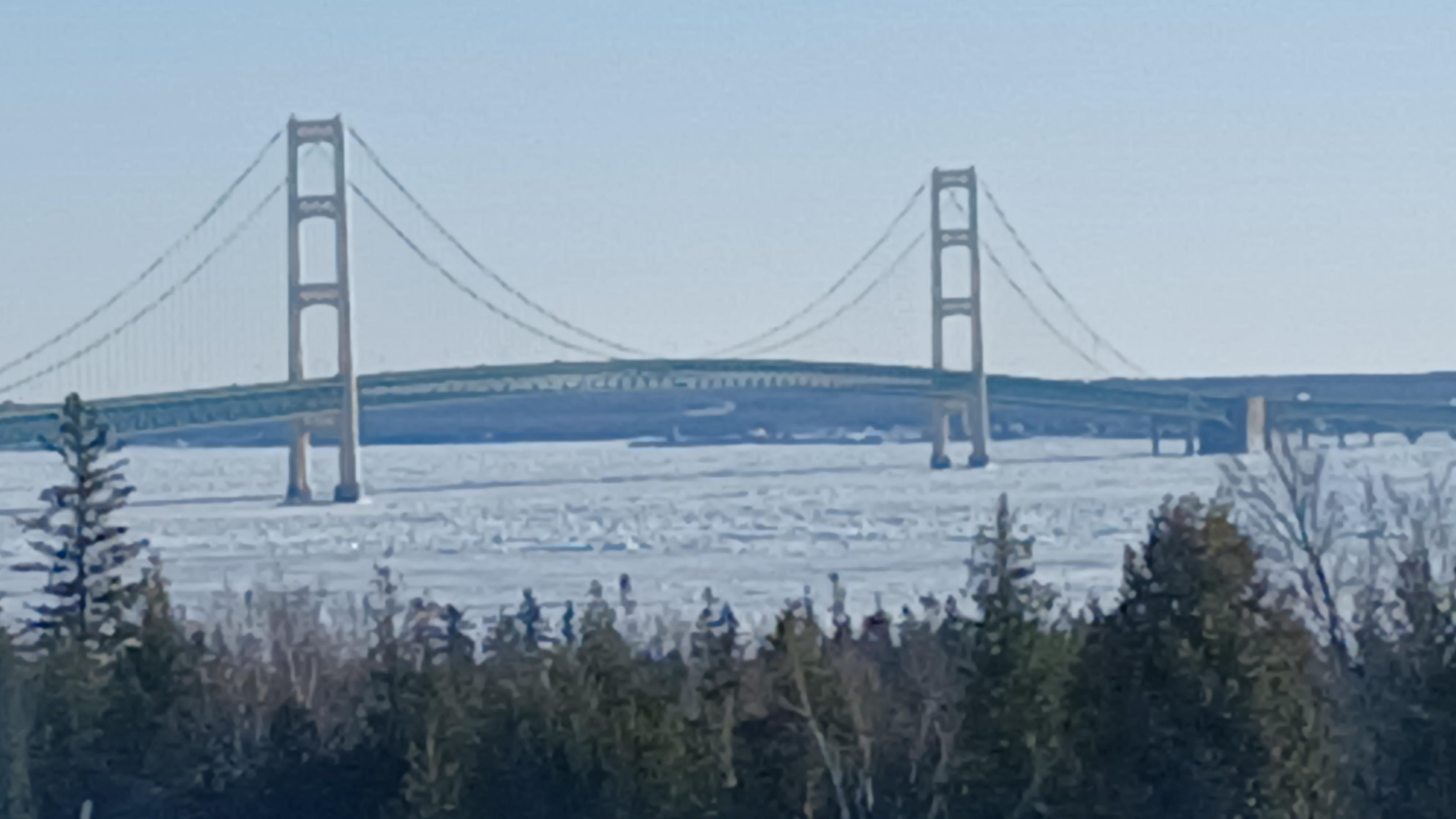Mackinaw Bridge (day)