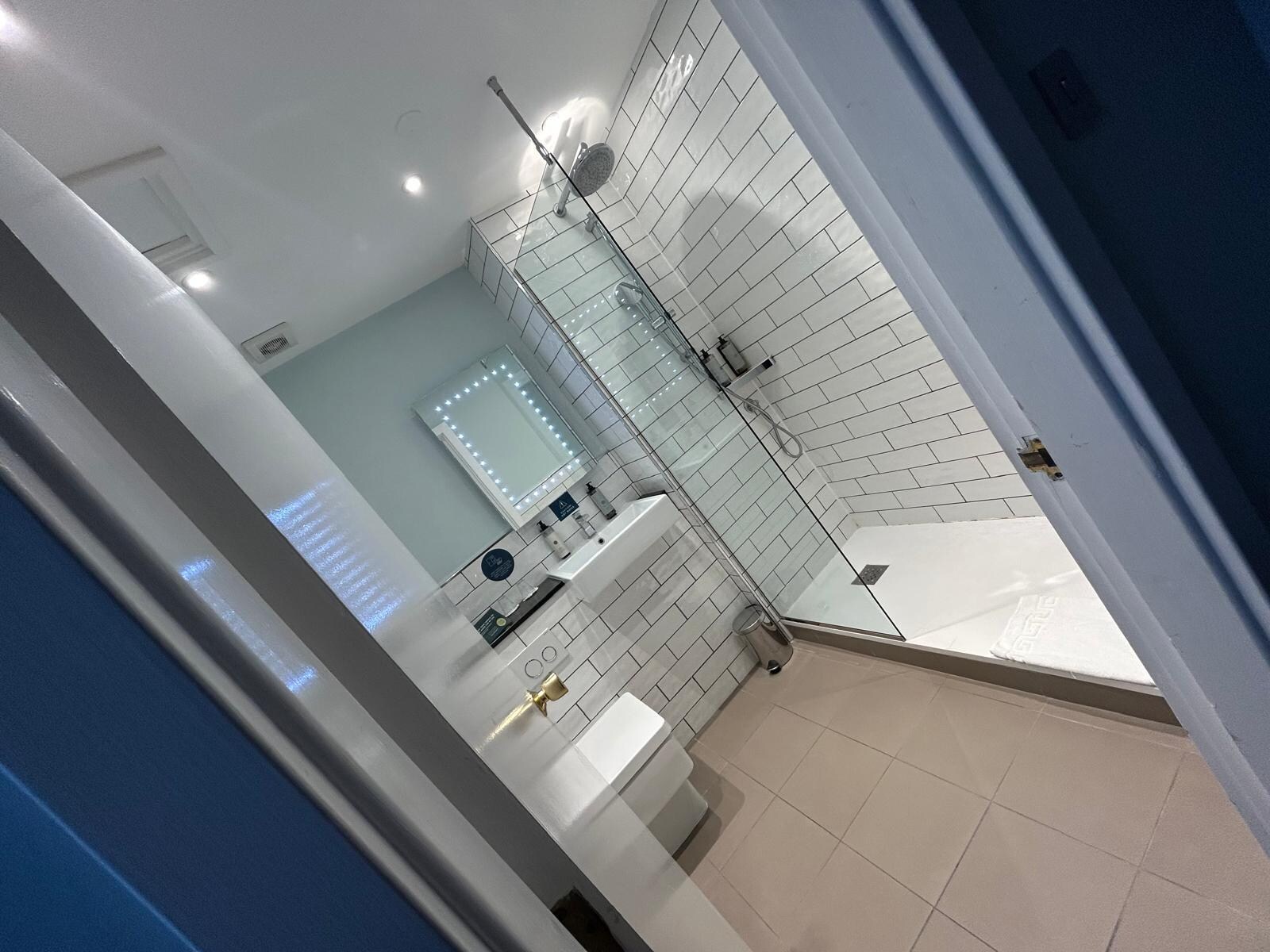 Bathroom room 314