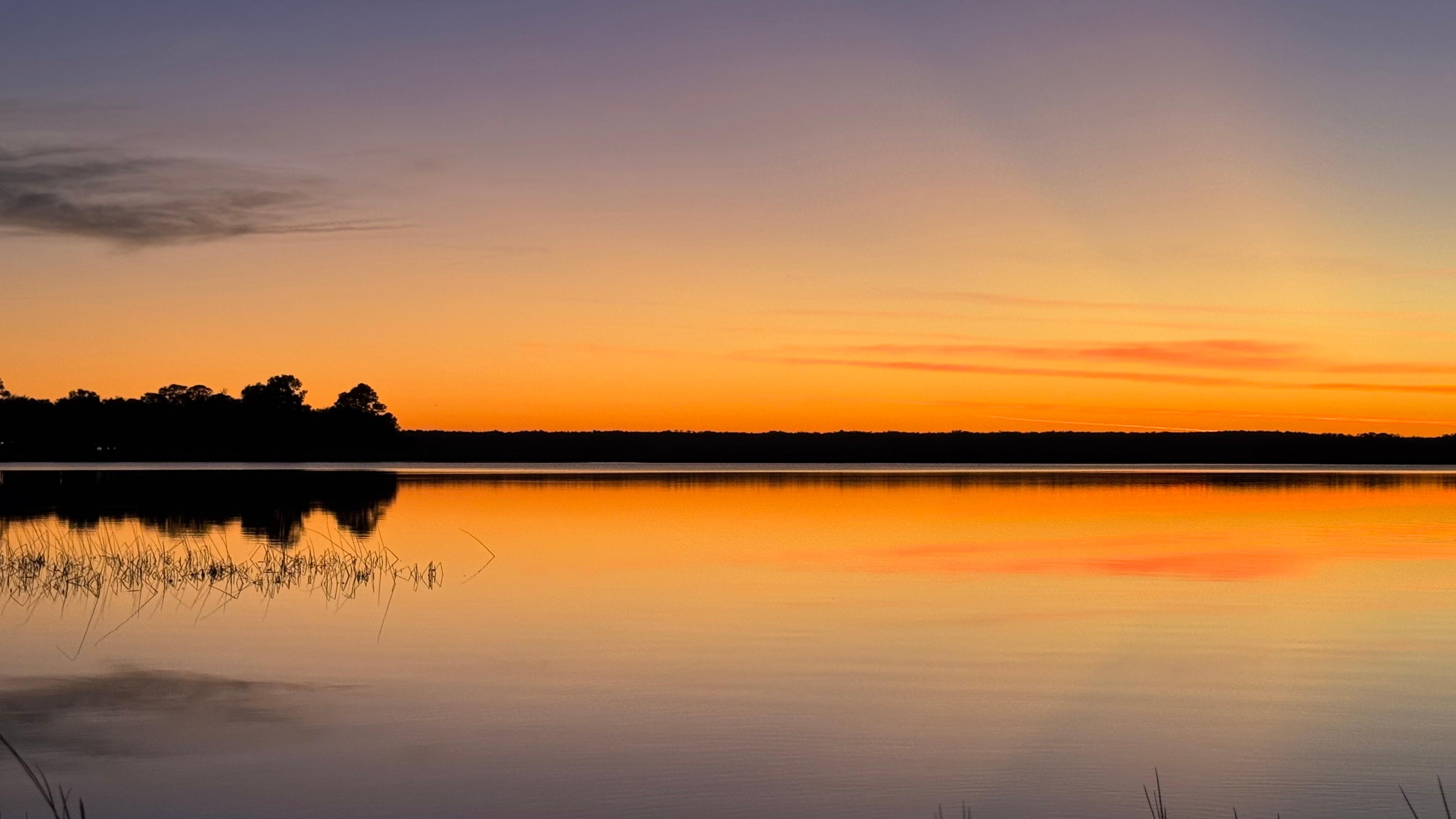Quiet sunset on the lake