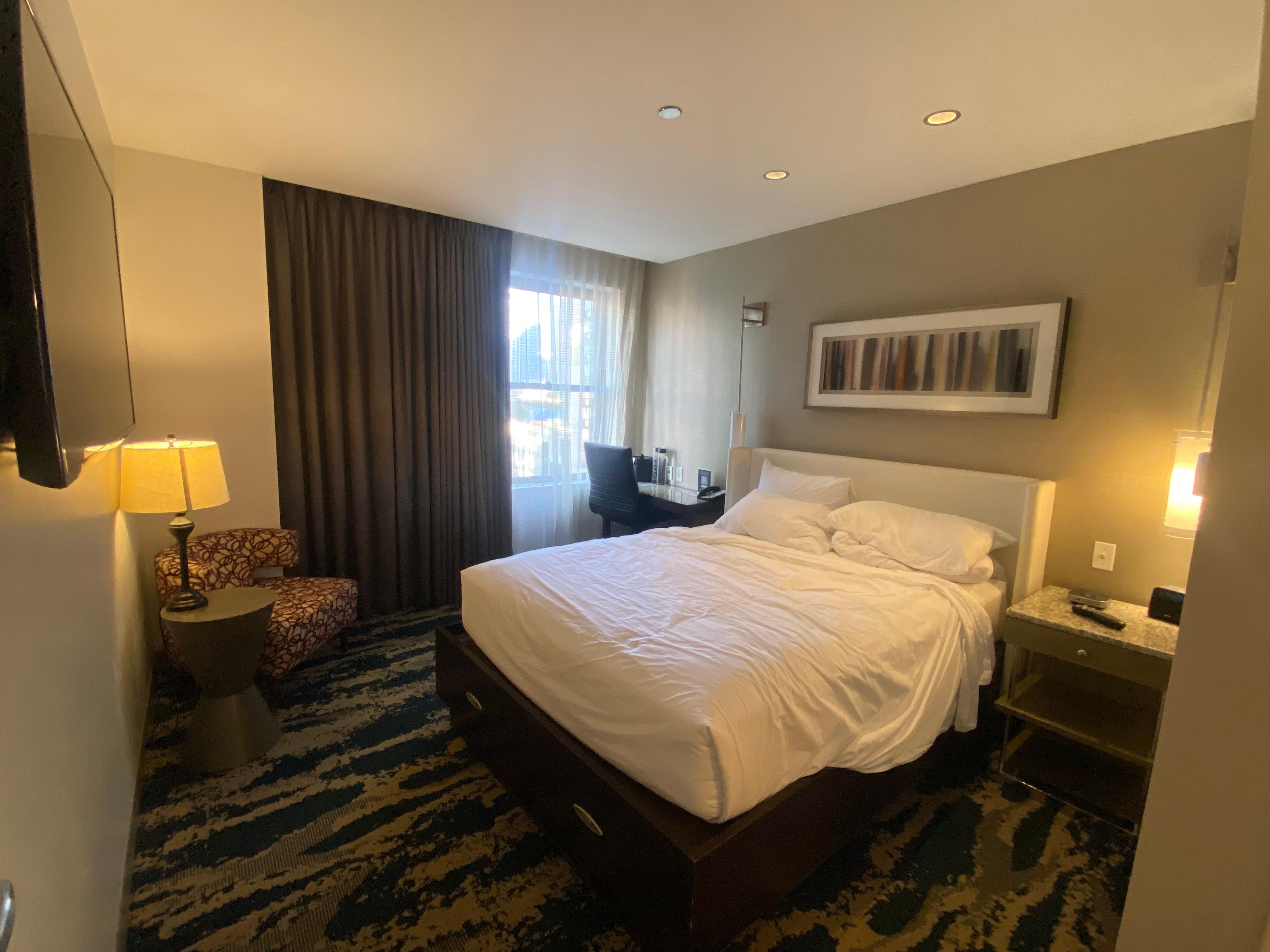 Room 604 Single Queen