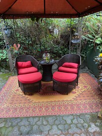 Private sitting area