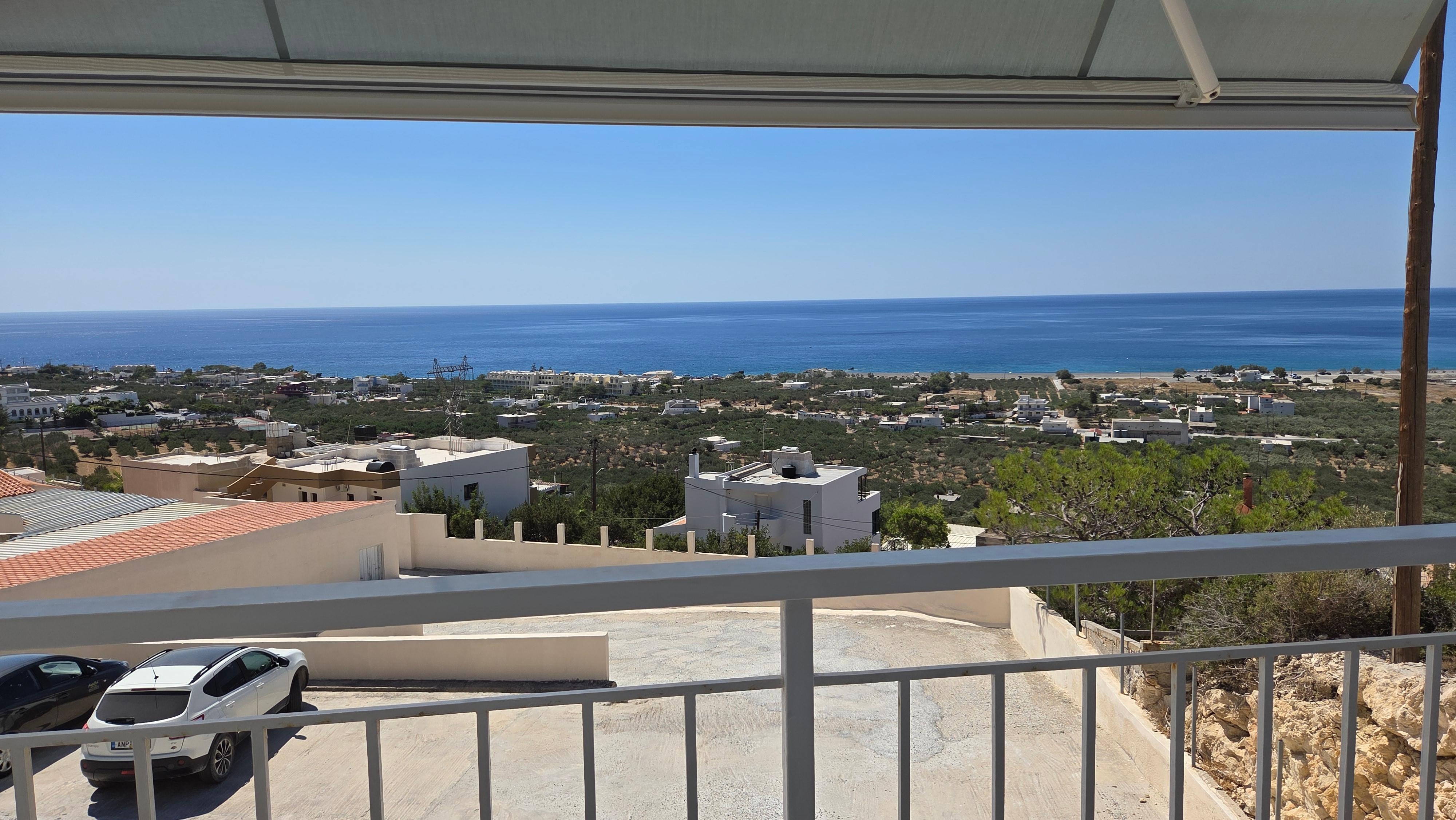 Blick vom Balkon mit Meerblick