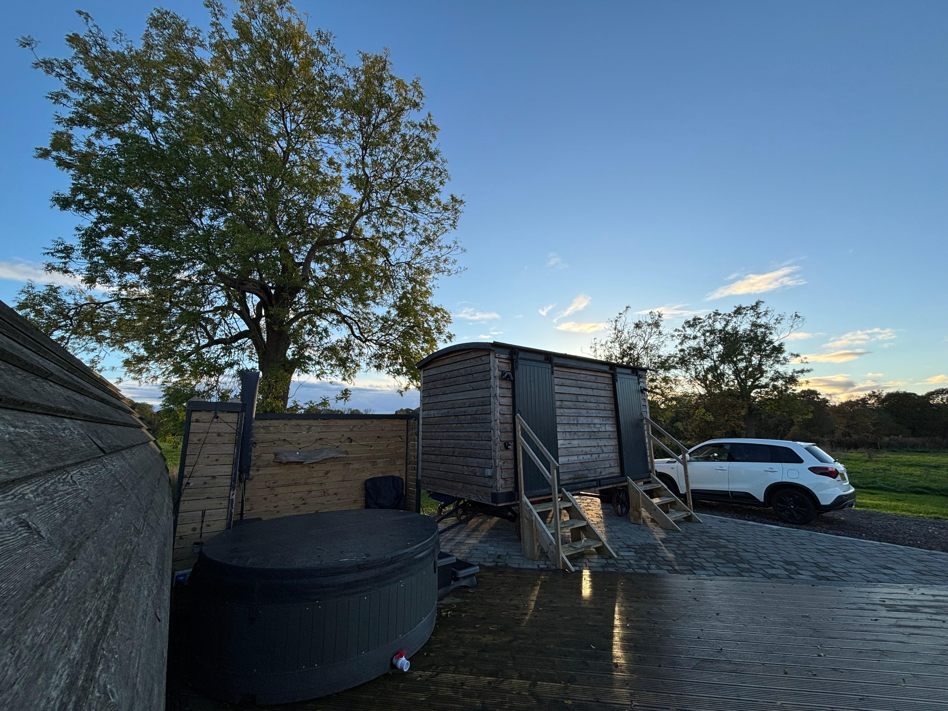 Hot tub, bathroom and kitchen. Parking individual spot close to pod made it easy to unpack 