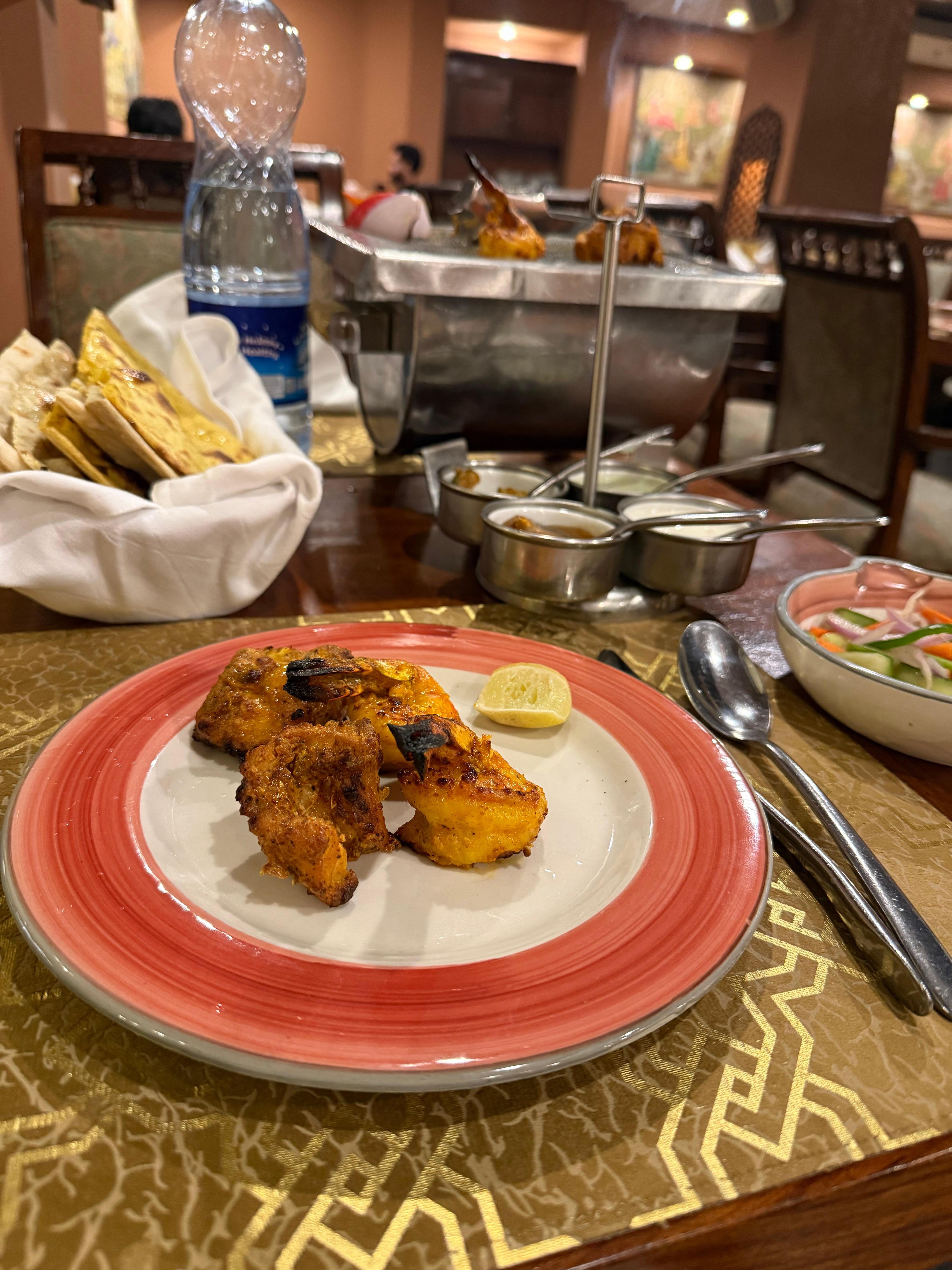 Dumpukht - et af restauranterne på hotellet - lækker mad - absolut et besøg værd