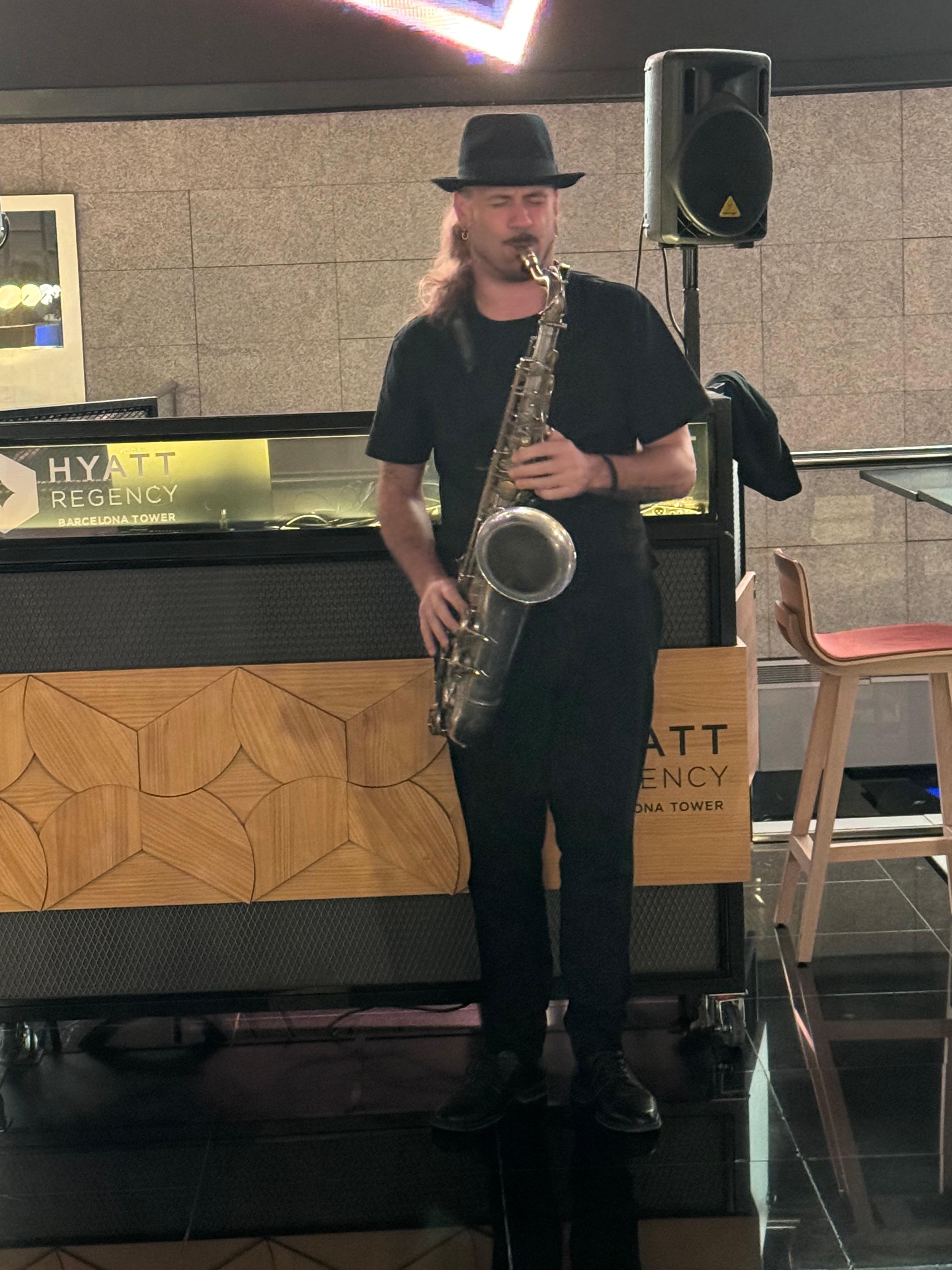 Live entertainment nightly