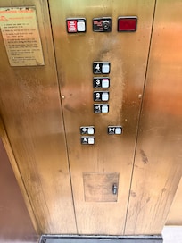 Old elevator