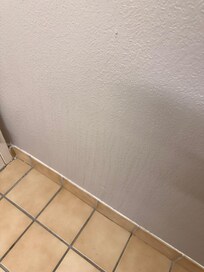 Überall Schmutz und Flecken bzw. Spritzer von Saucen