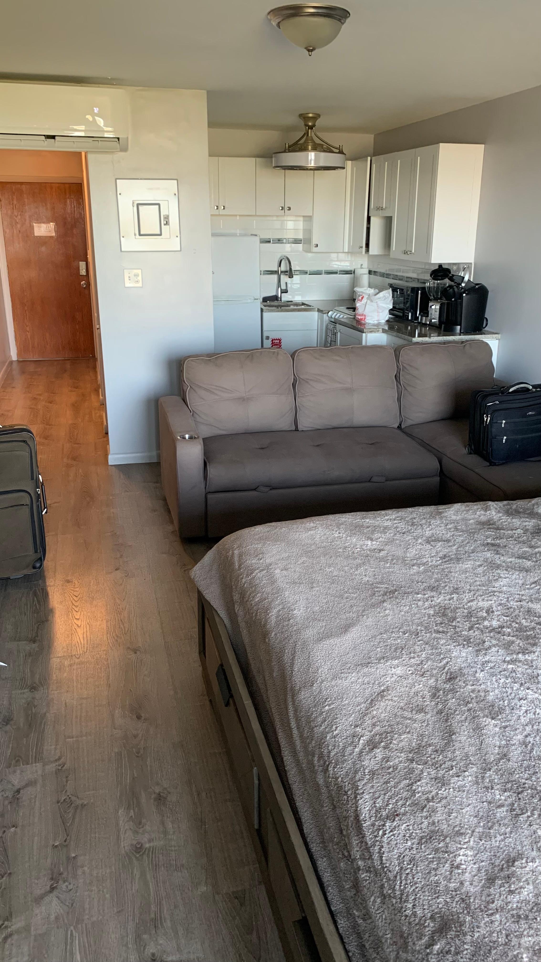 Get room for 1-3 people