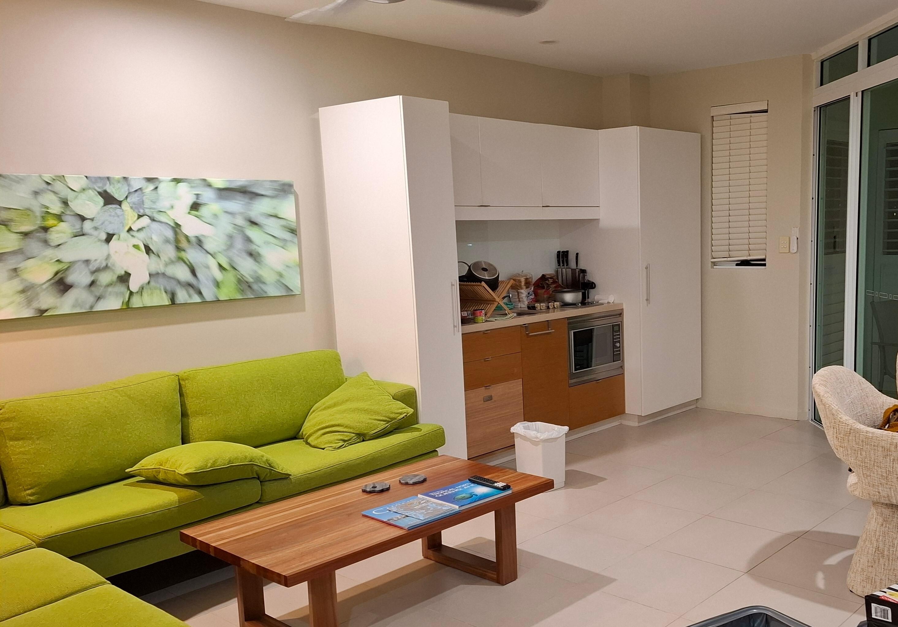 Clean and well equipped kitchenette