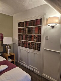 Hidden Door to ensuite