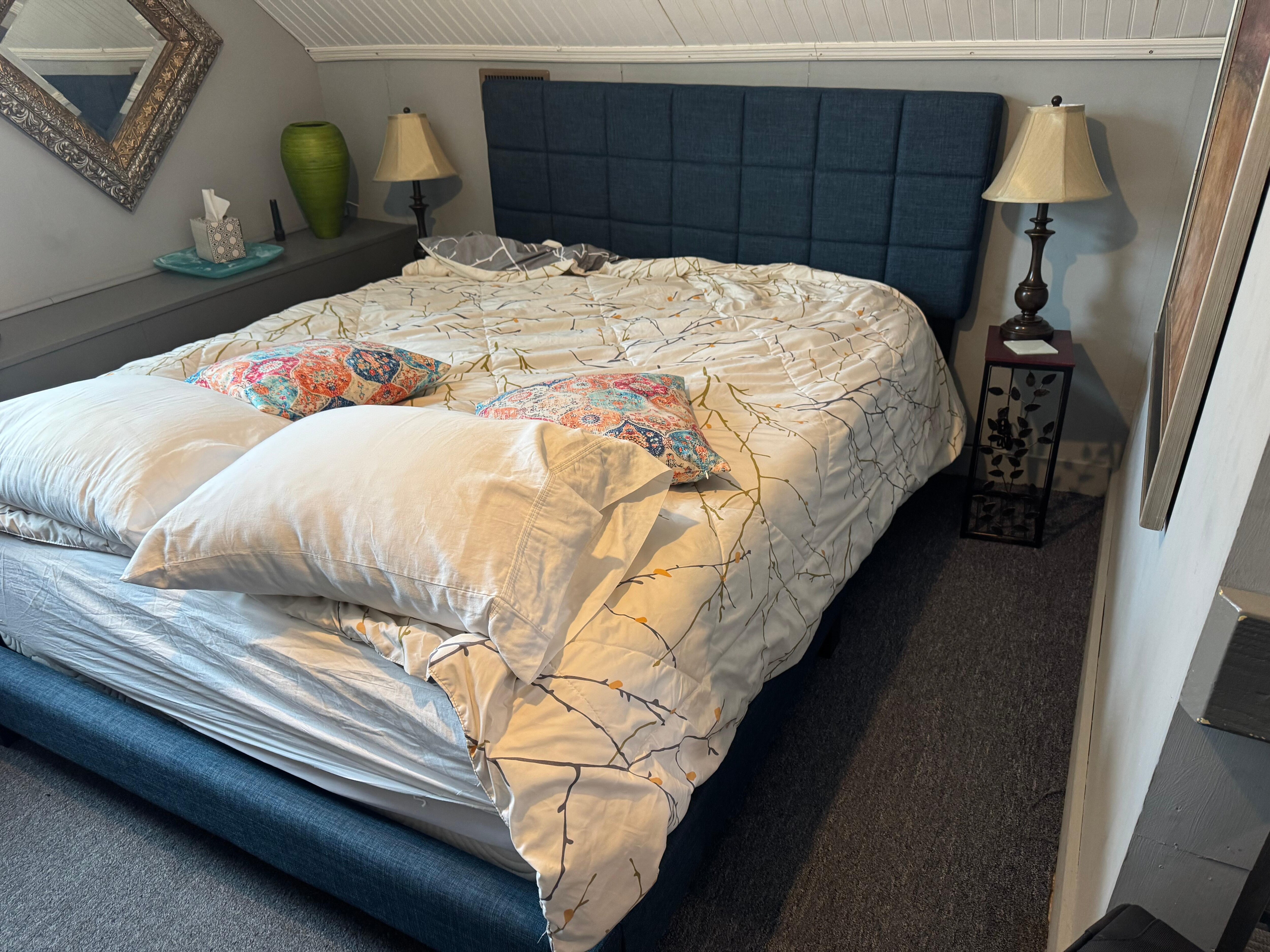 Entire room slants to the wall and corner 