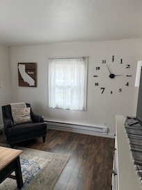 This is the unique clock in the living room.