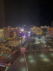 Blick auf den Strip - aber total beschmutze Fenster