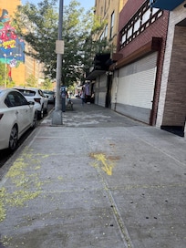 Outside of the hotel š³