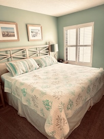 King size bed