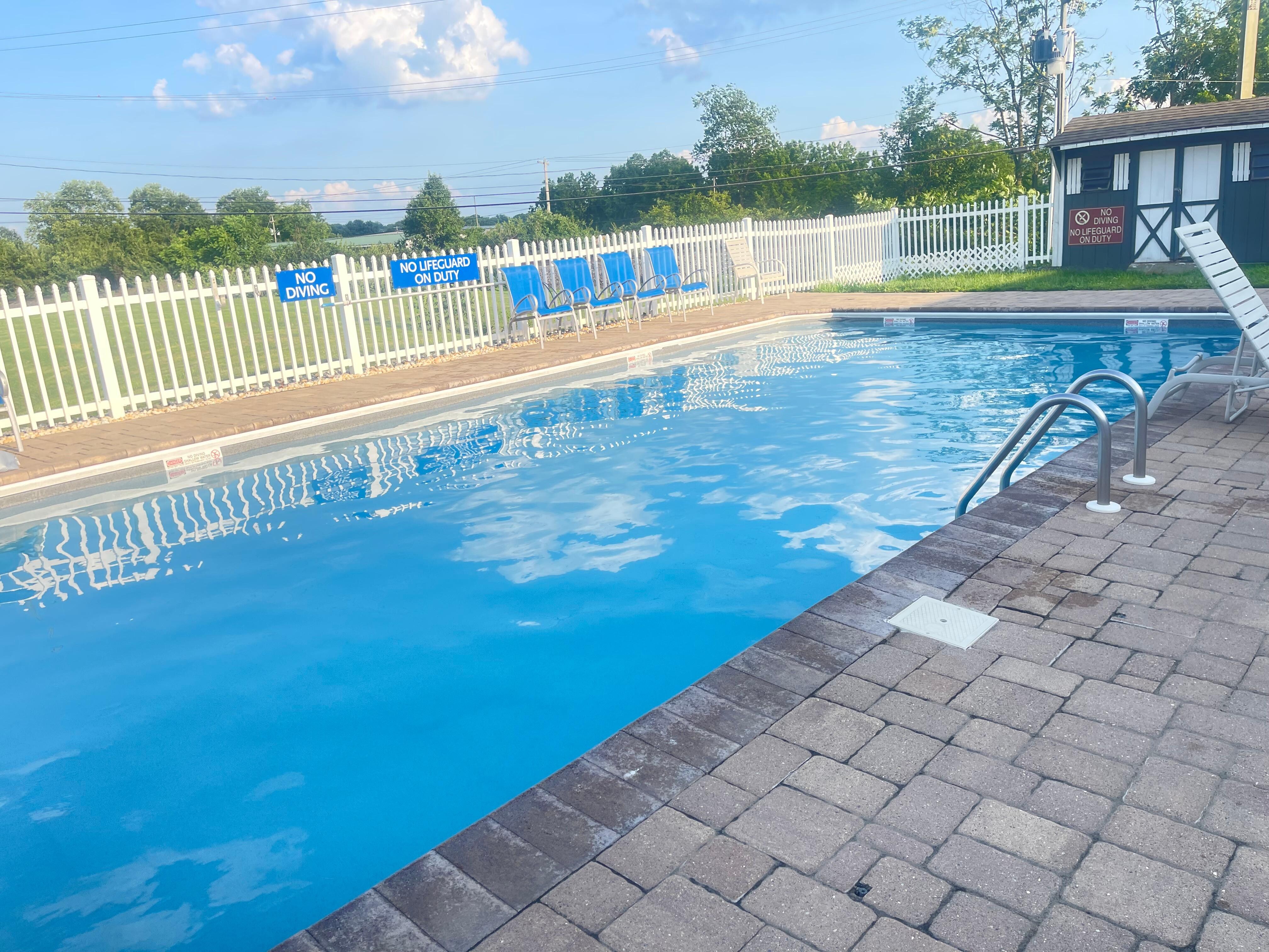 Pool area 