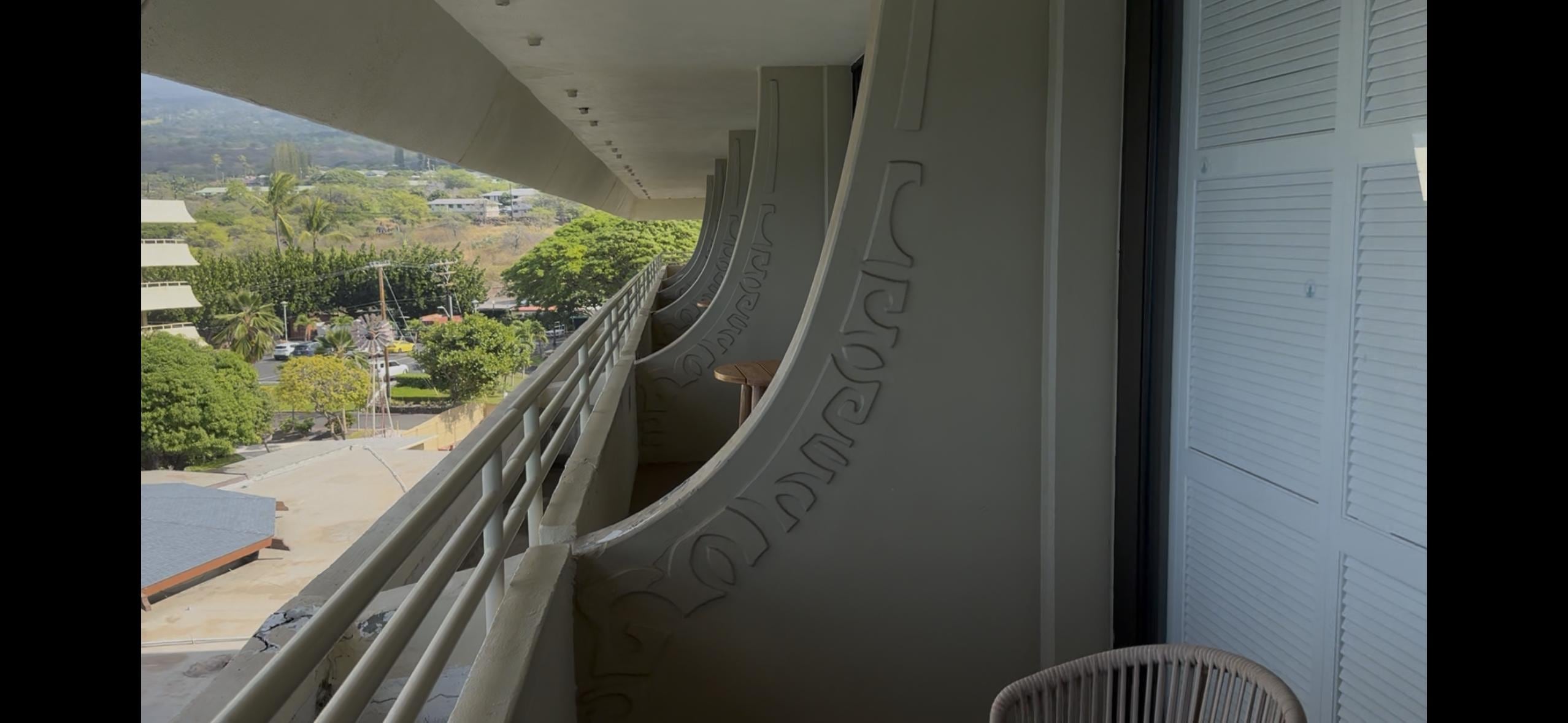 No privacy at all out in the balcony