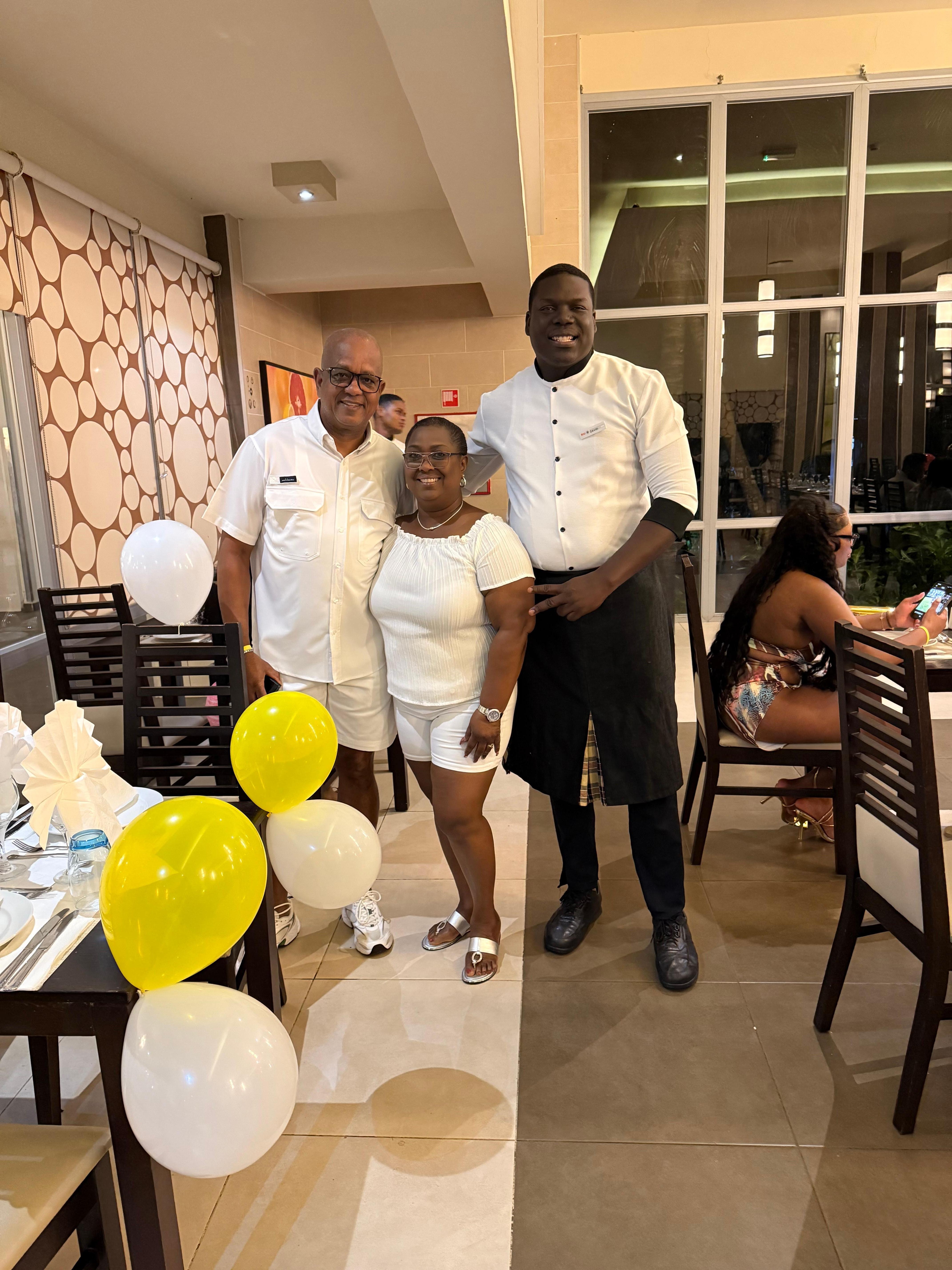 David nos preparó esta sorpresa de Aniversario de bodas!