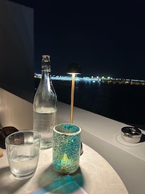Romantic rooftop dinnet