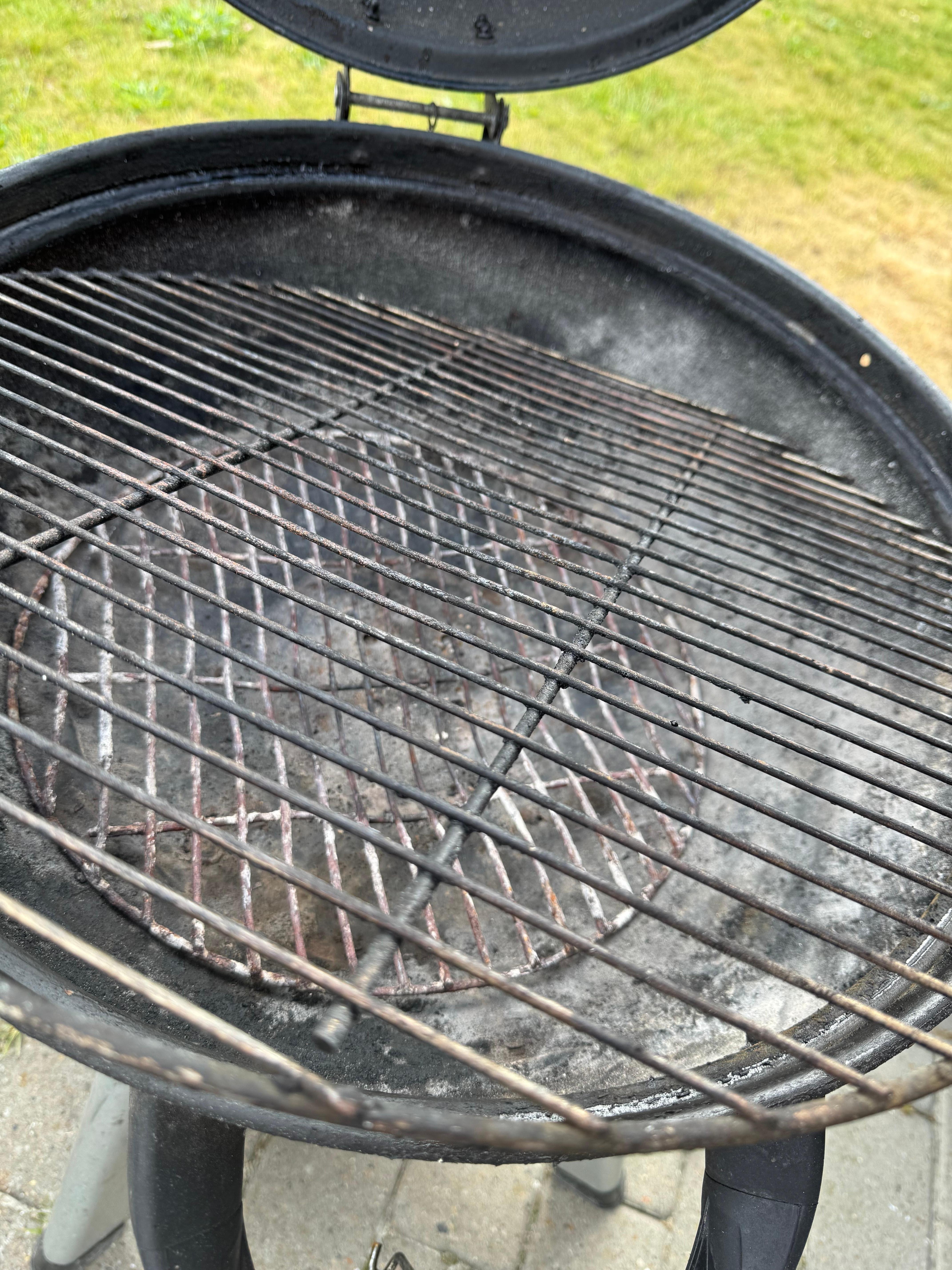 Der grill sollte eigentlich sauber sein 