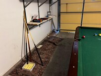 Junk in garage but listing shows perfectly clean
