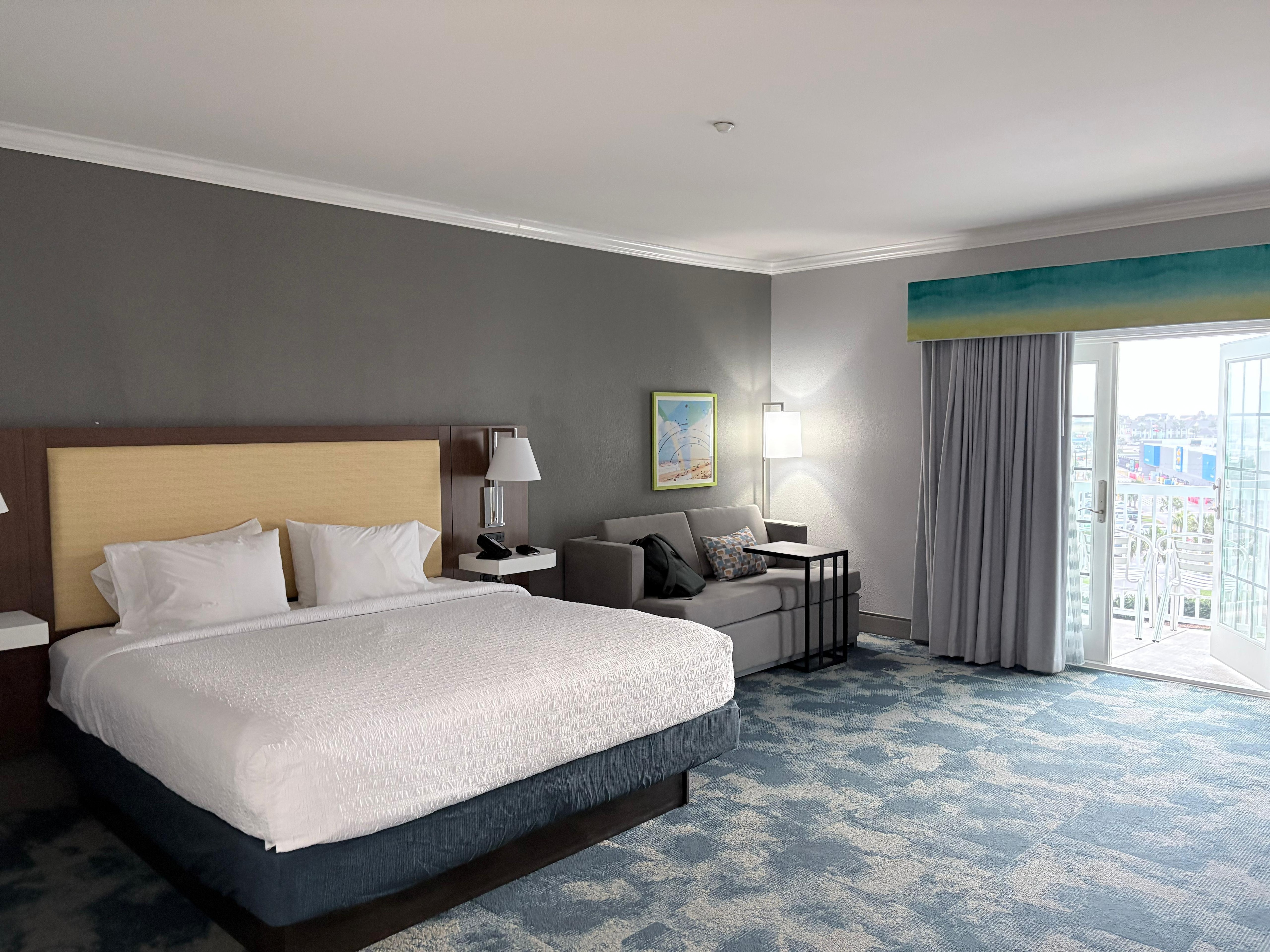 Suit with king size bed 