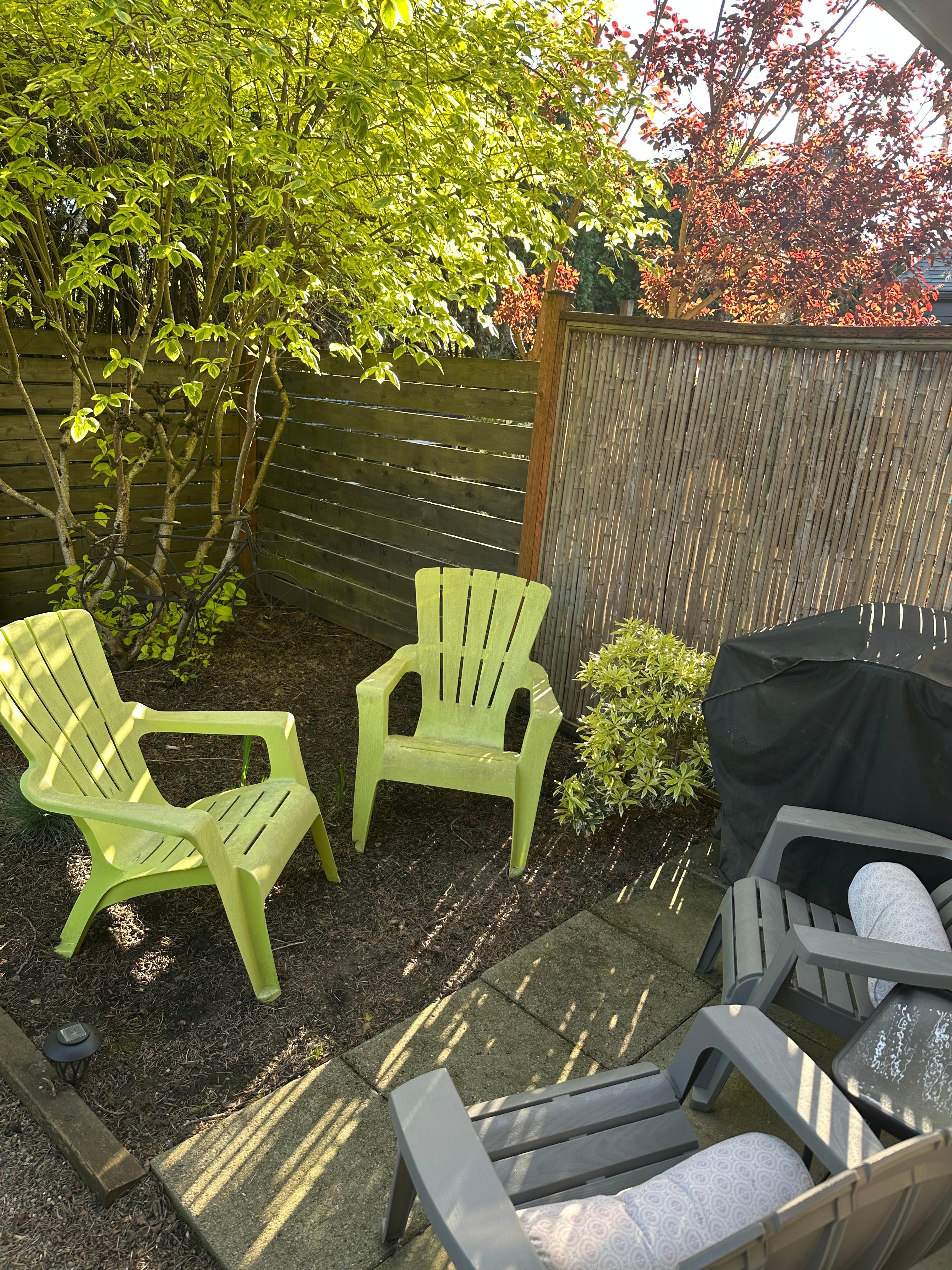 Beautiful and peaceful fully fenced & private 