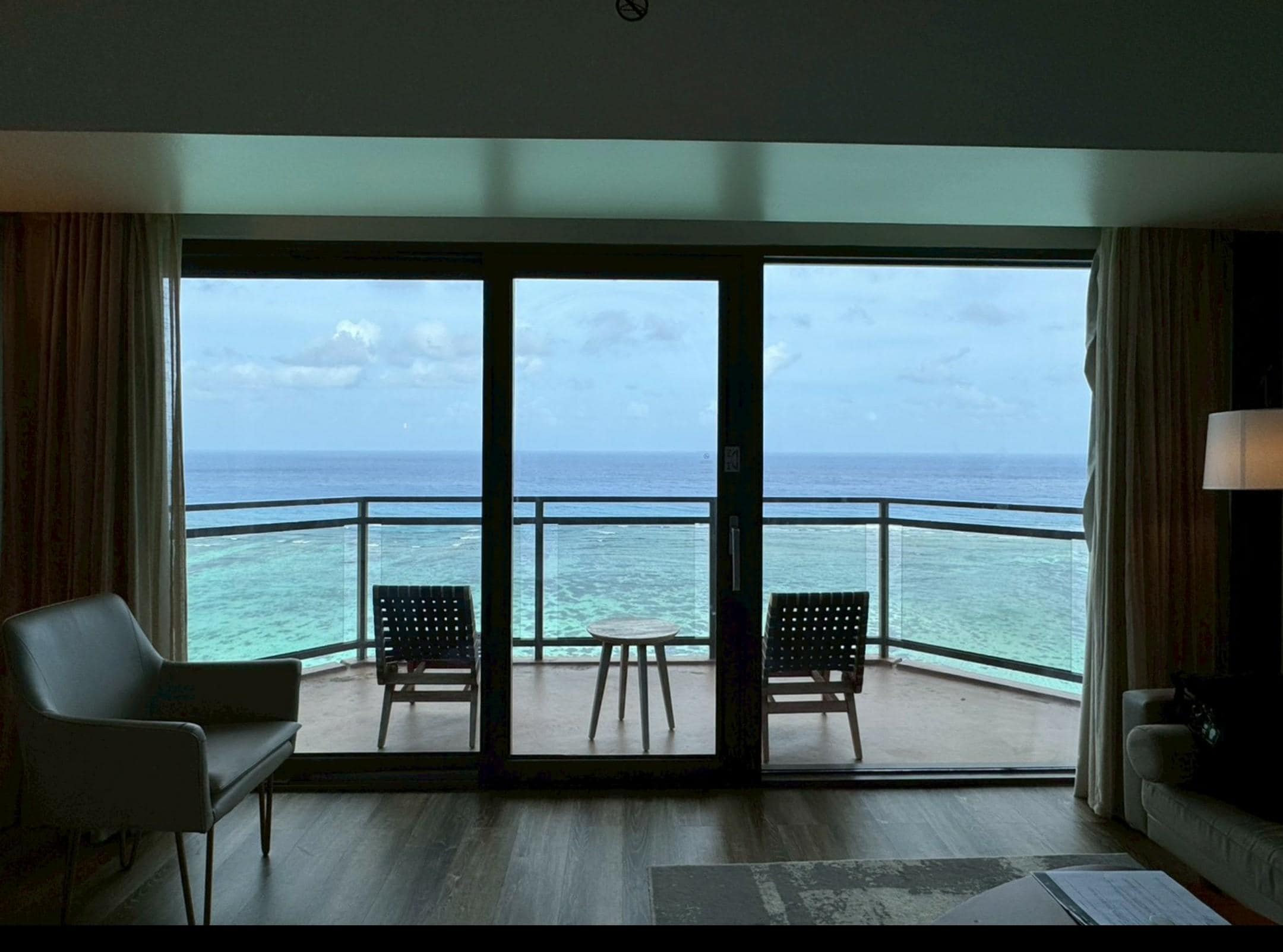 クラブフロア
オーシャンフロントルーム