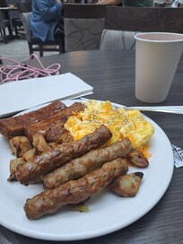 Complimentary breakfast