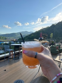 Enjoying my super delicious drink with an amazing view !