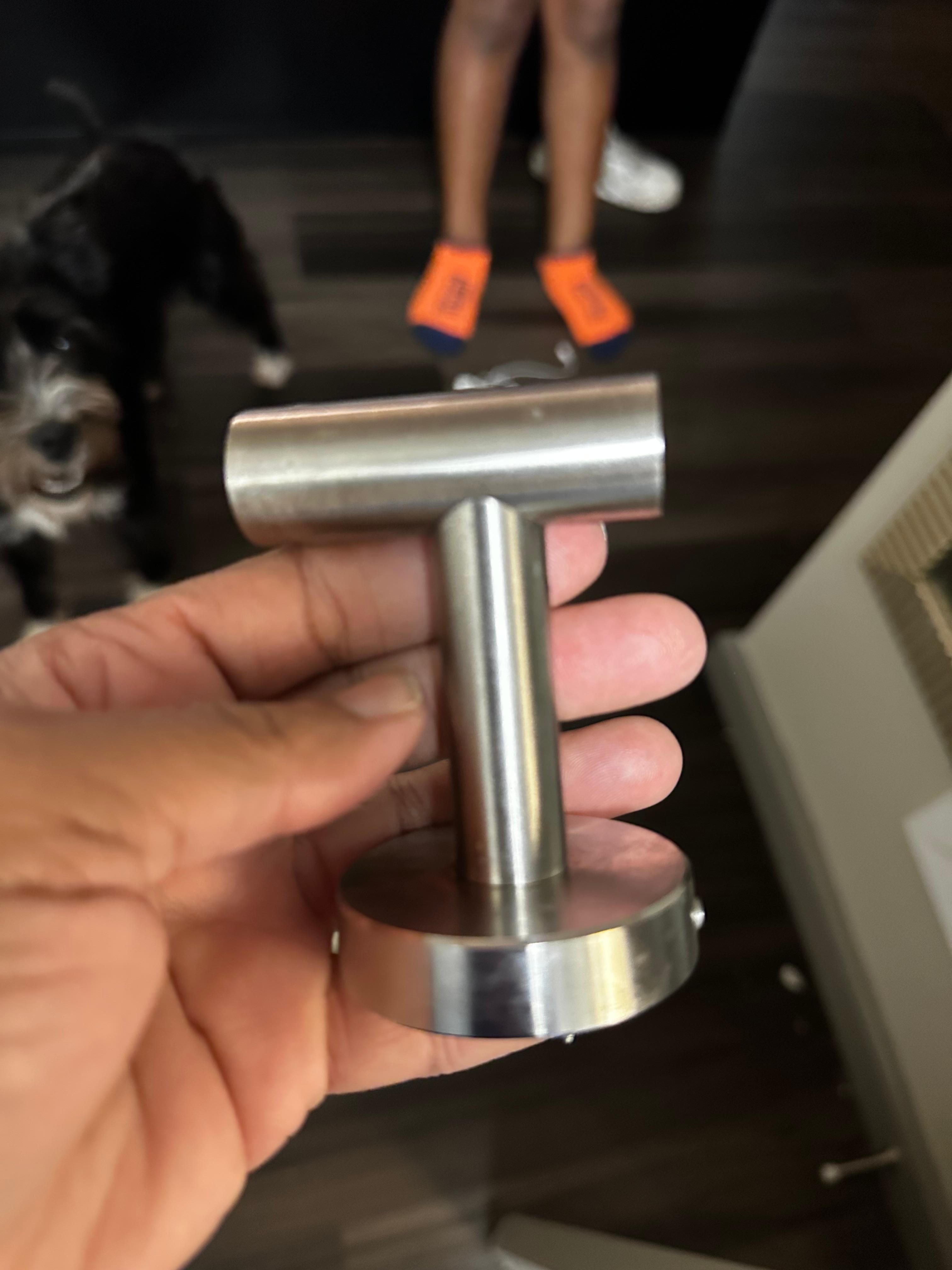 That handle for holding towels and rags that came off 