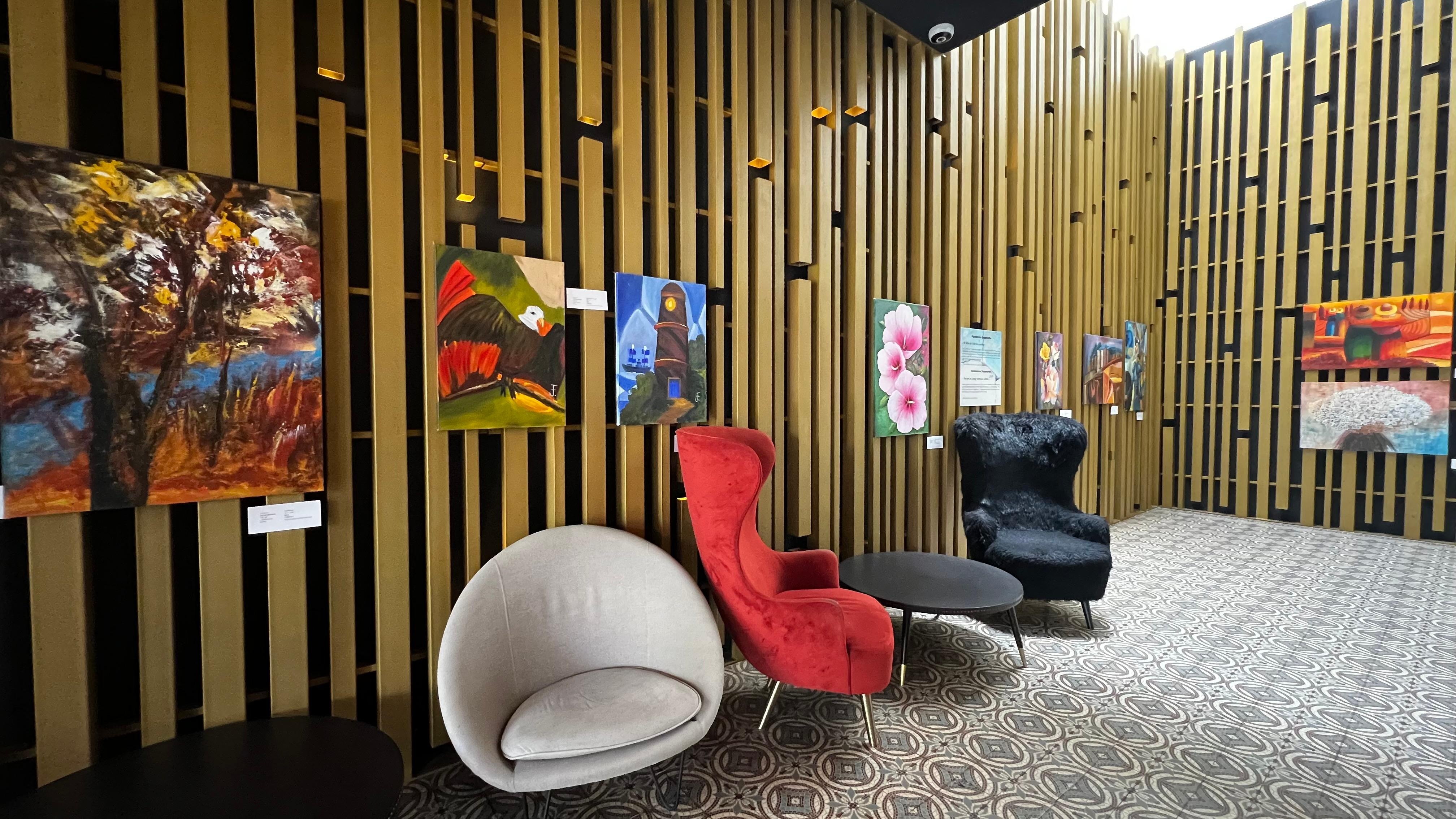 Entranceway/ Lobby