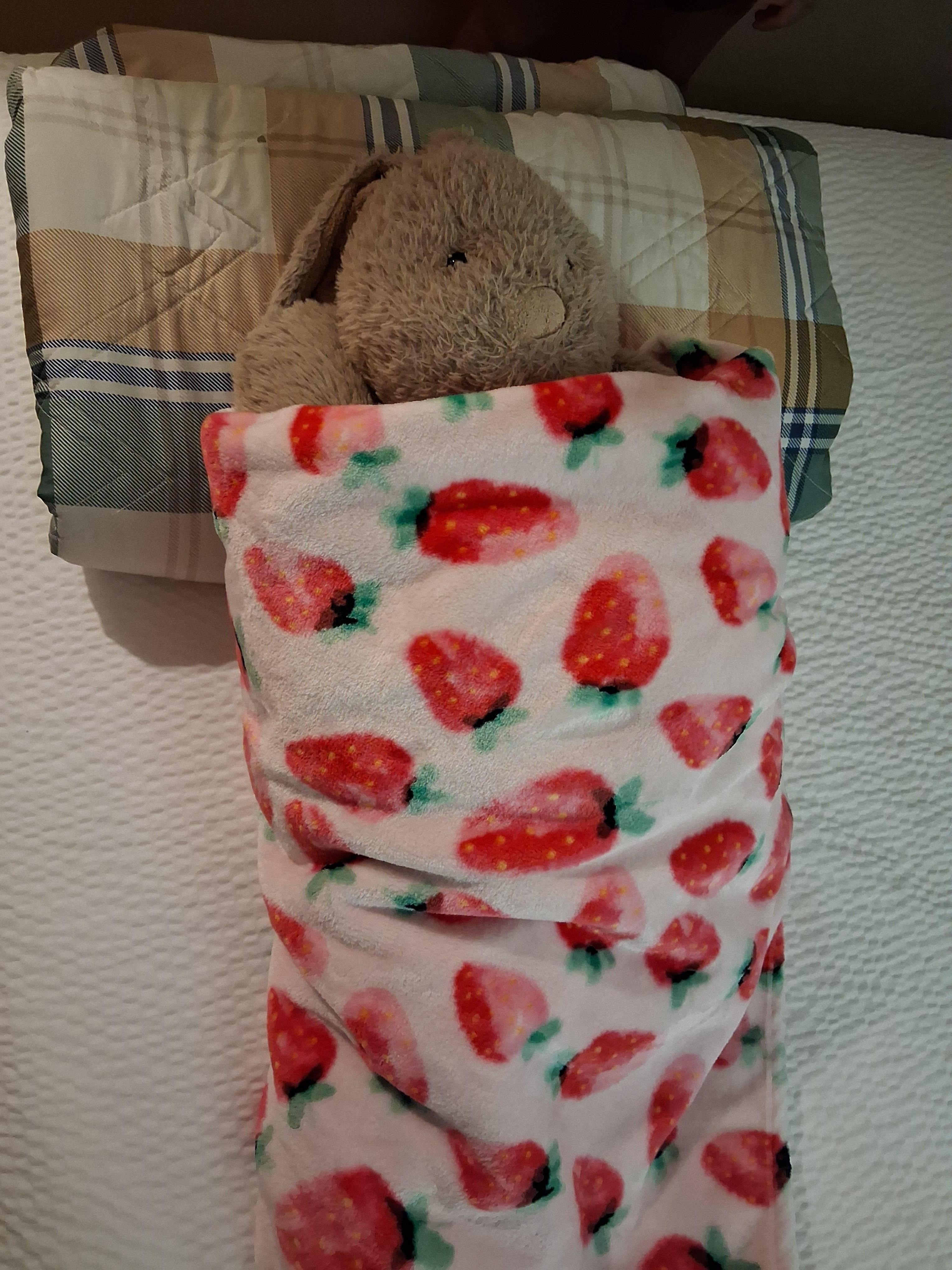 My daughters bear was always just put somewhere out of the way for cleaning, and the wonderful ladies always wrapped her up and made sure she was comfy too, my daughter loved this! 
