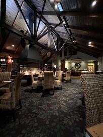 Dining area. Recommend the lamb rump