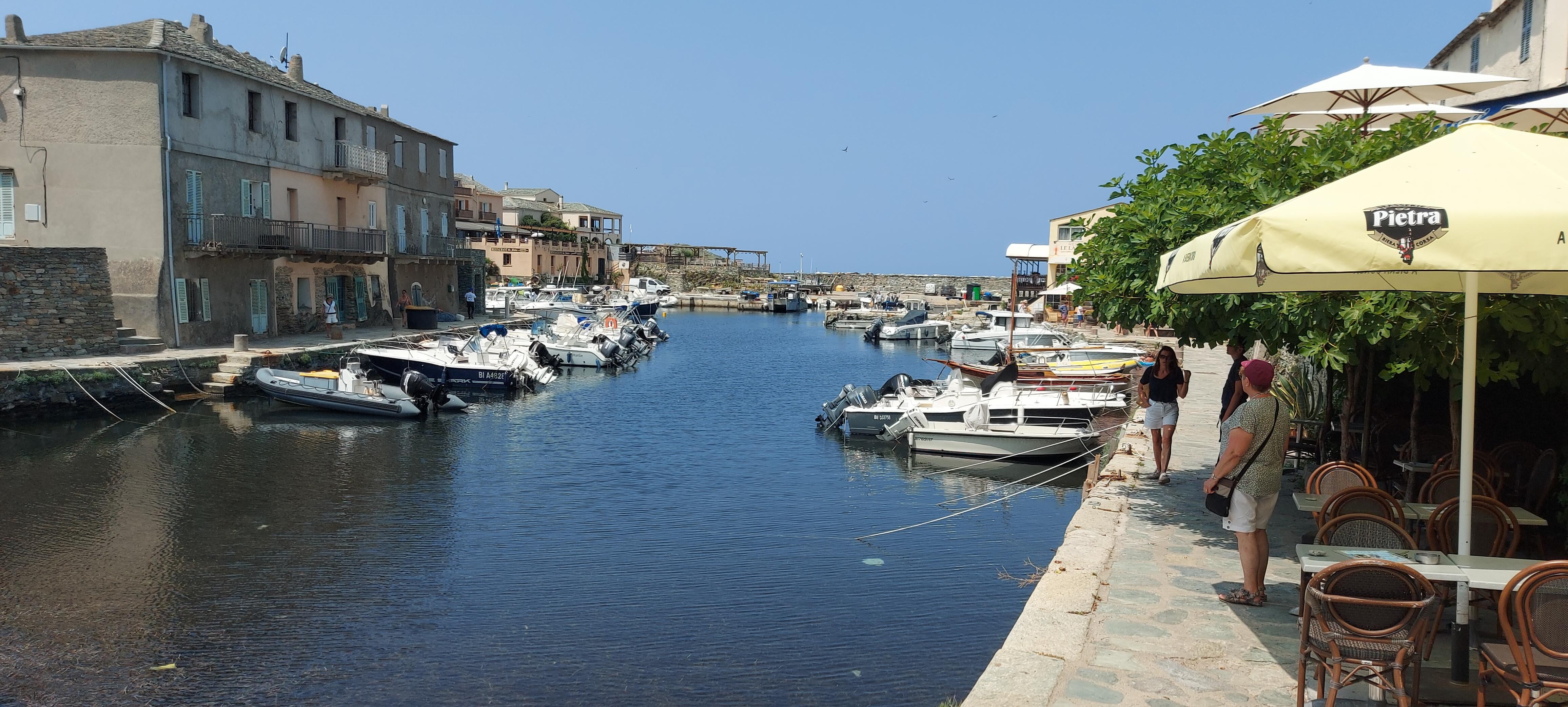 Le port de Centuri