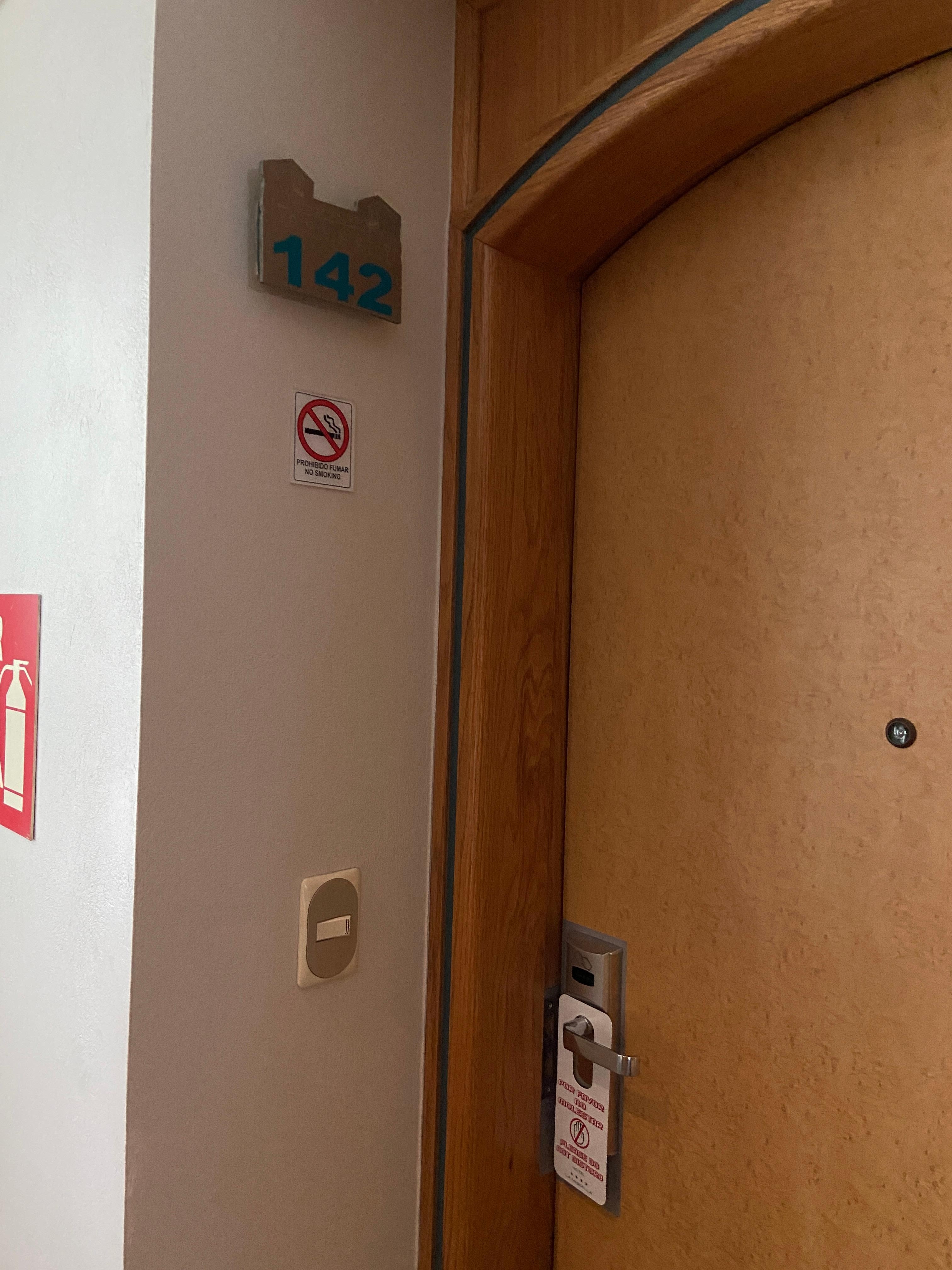 Manager wasn’t available. Asked for his/ her name and was told” We can not give you his name.This hotel that has a bullet proof 2” glass reception counter still sports DVD players in rooms.
