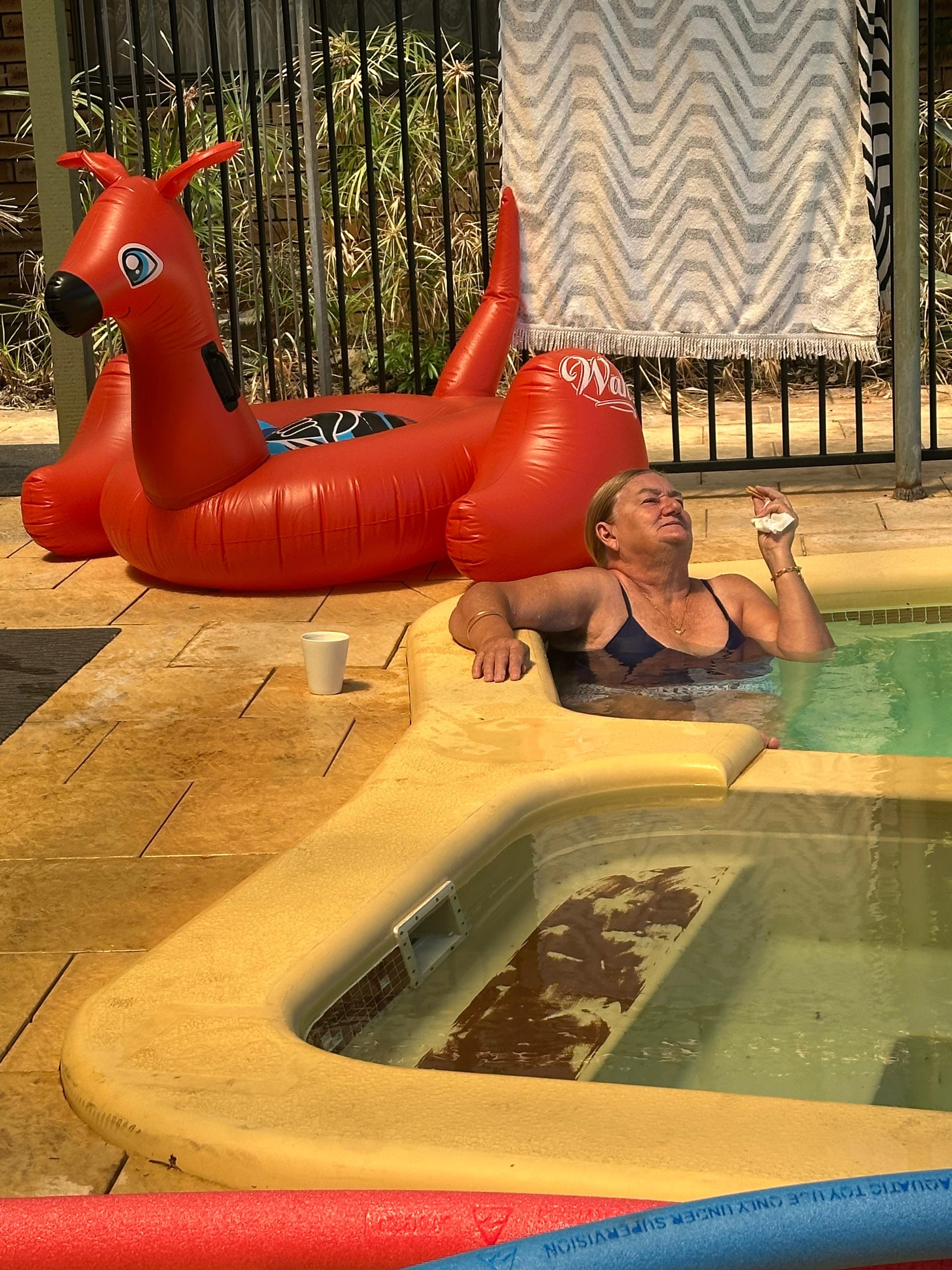 Lovely days lazing in the pool, shade at one end in the morning which is very good. We loved ‘Wilson’ the blow up ball in the pool!