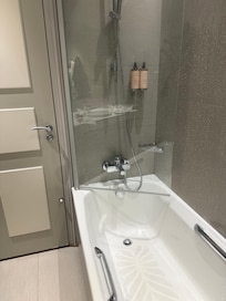 Unfixed glass