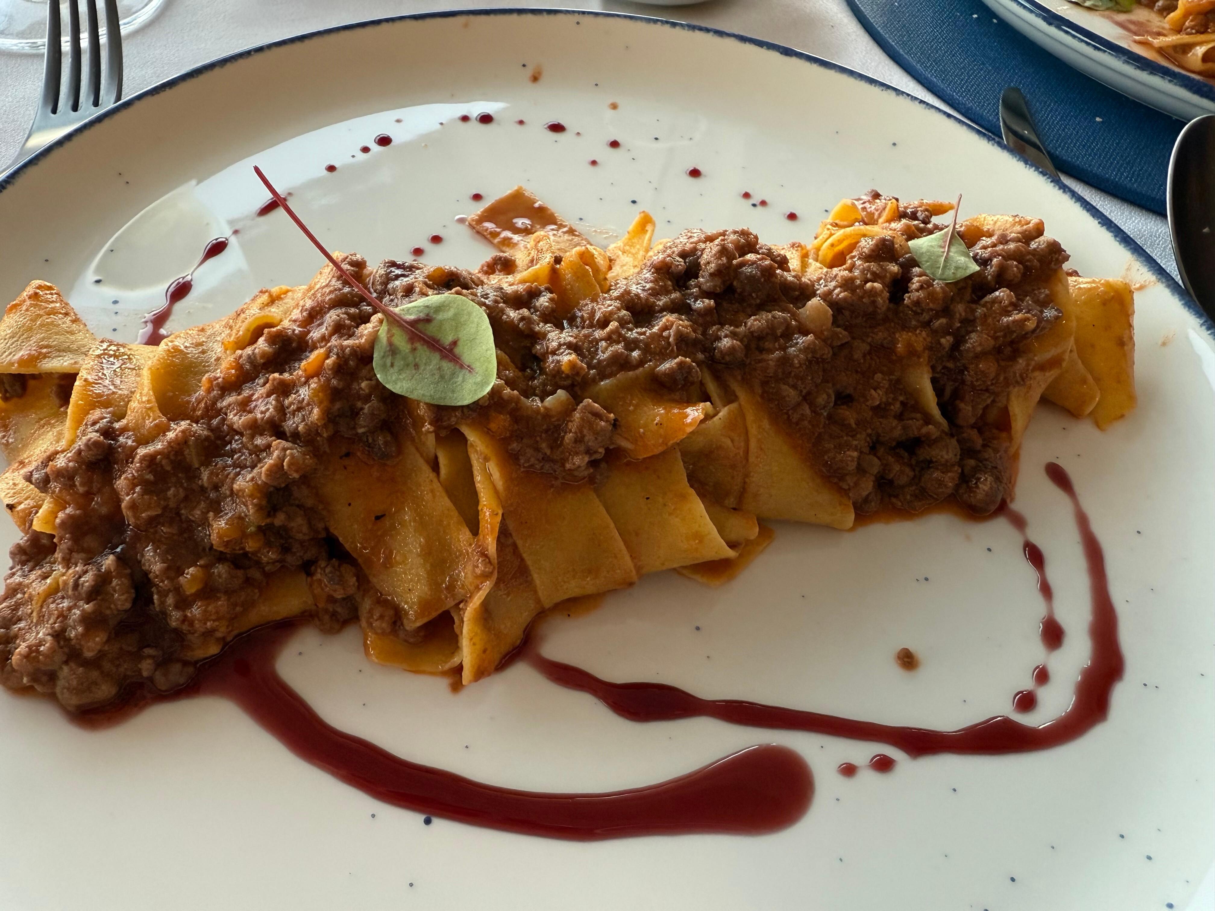 Pasta boar ragu