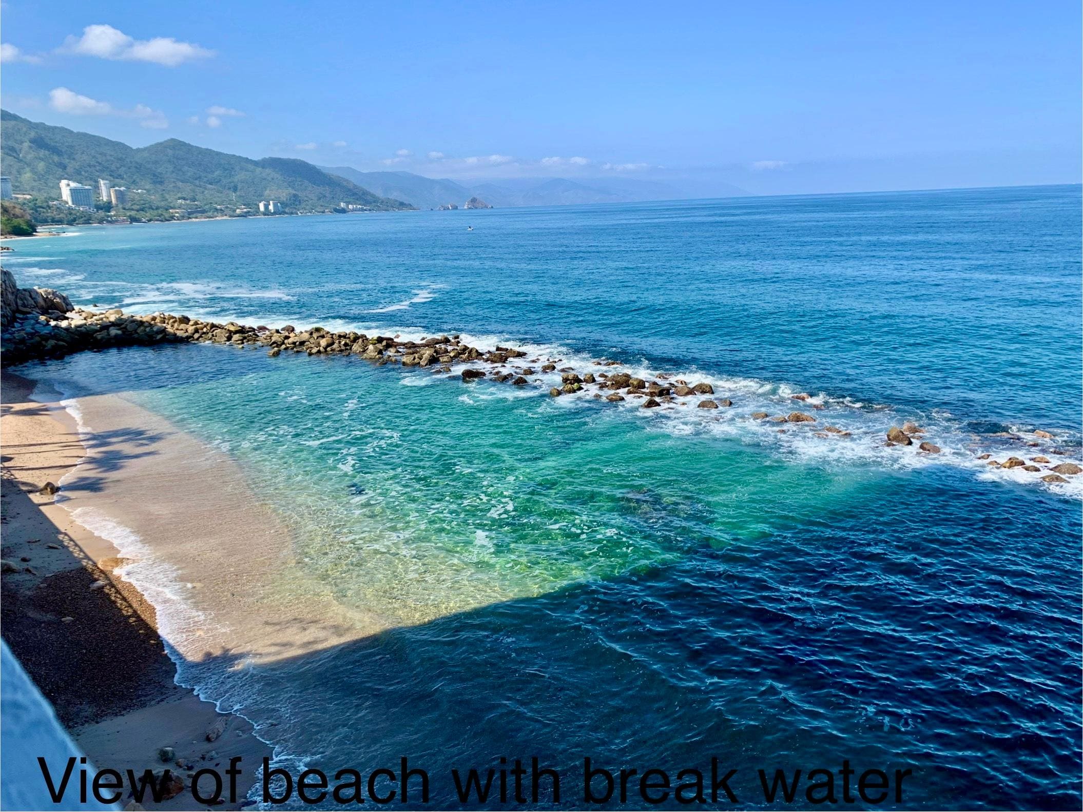 Nice private lagoon for swimming. Clear water. We slept with our balcony door open to hear the sound of the surf and to have the fresh ocean breeze.