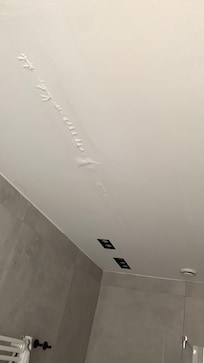 Vochtplekken in de douche