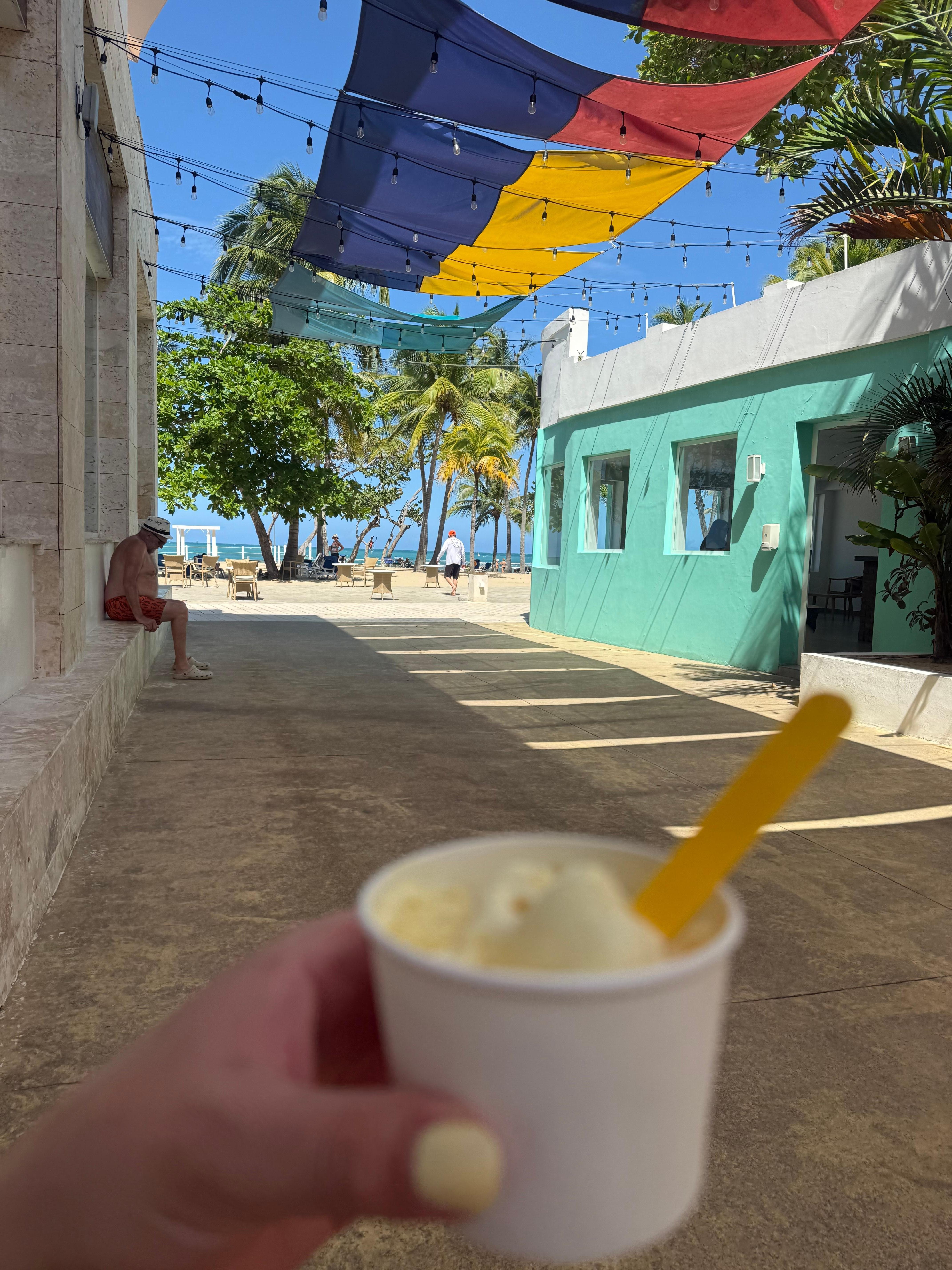 El lugar que da los helados 10/10 fue nuestro lugar recurrente todo el tiempo 
