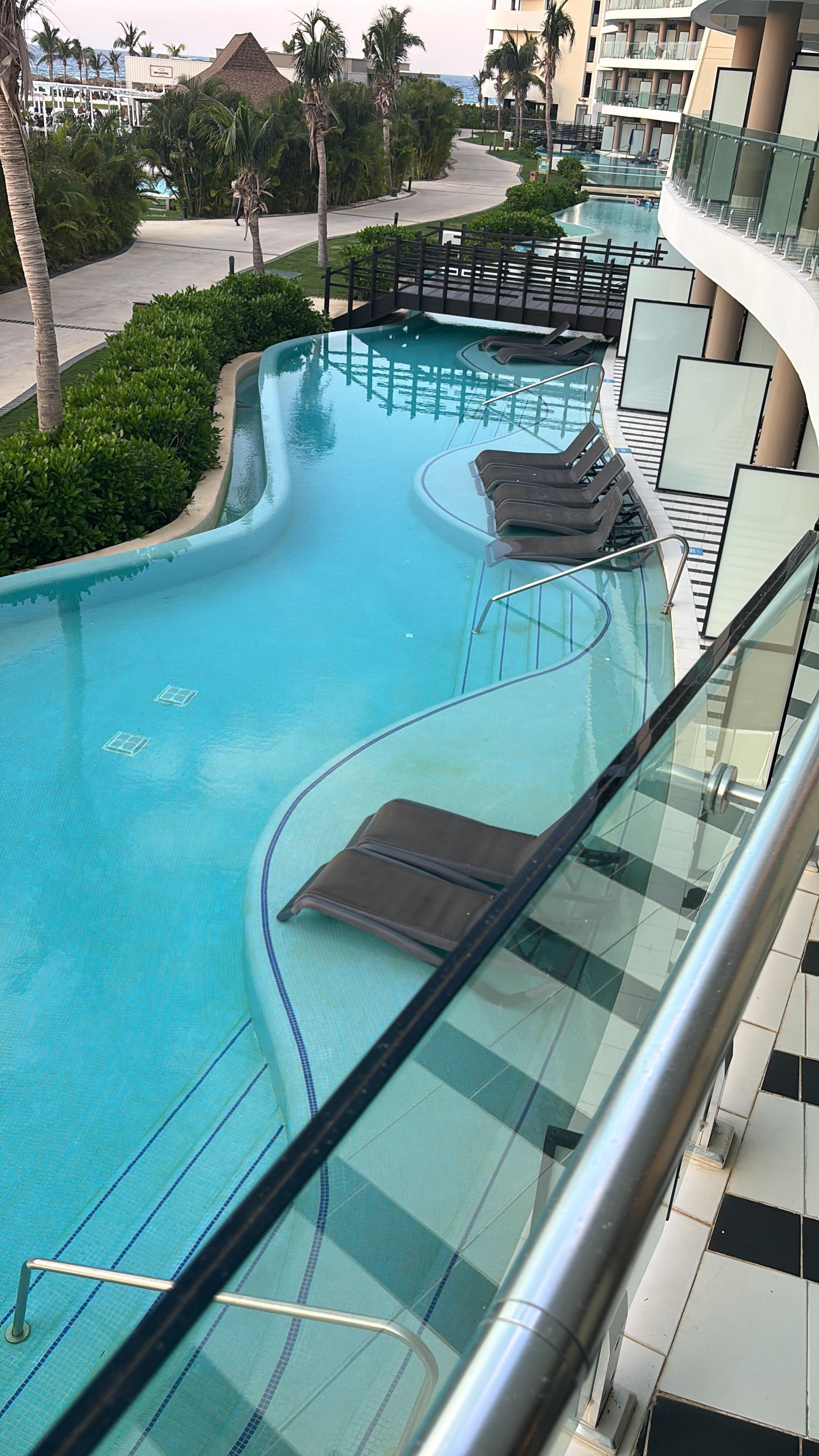 Swim up and lounge pool room available. 