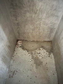 Esse o box do banheiro.