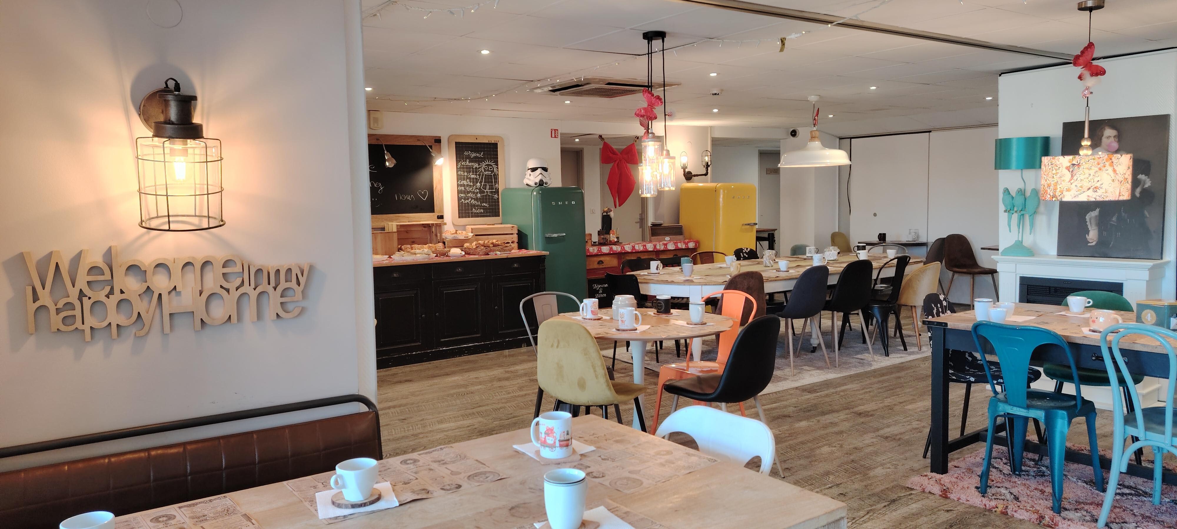 Magnifique salle pour le petit déjeuner 