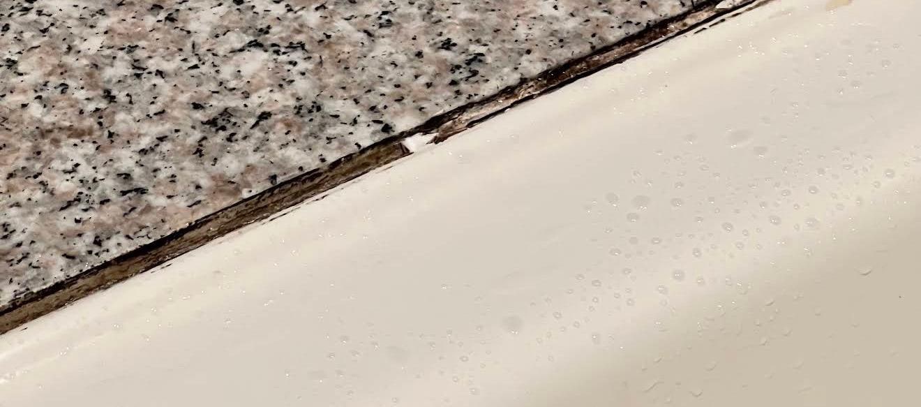 Bath tub loosening from its place 